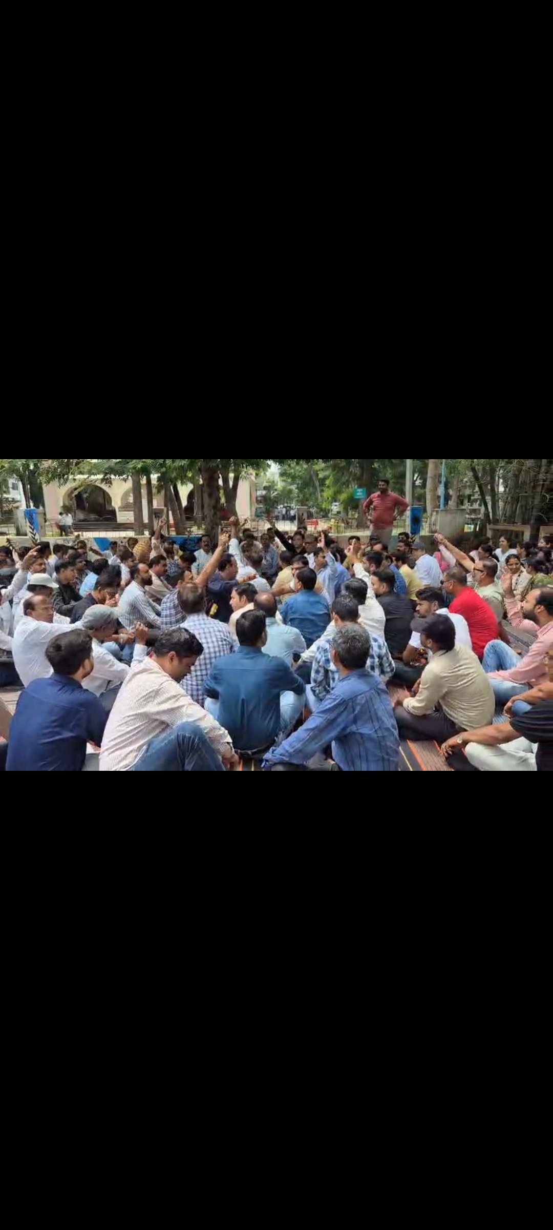पटवारियों की हड़ताल दूसरे दिन भी जारी फॉर्मर आइडी को लेकर धरना जारी